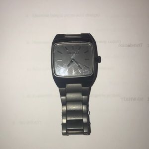 Nixon Manual Watch